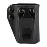 CRUCIAL MAG POUCH SIG SAUER P320 MAG black pouch, front view with belt clip and screws