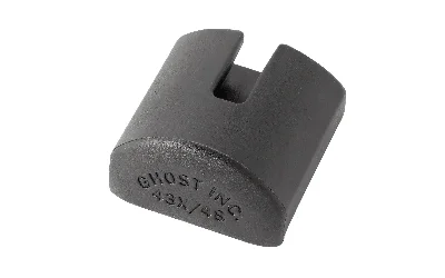 primary-16523 GHOST GRIP PLUG KIT FOR GLK G43X/48, black grip plug in angled view with molded branding
