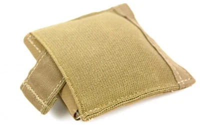 BL FORCE HW TEN SPD UL DMP PCH SM coyote brown folded dump pouch, three-quarter view