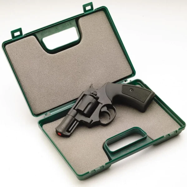 Traditions Competitive Starter Gun, black revolver-style starter gun in open green hard case
