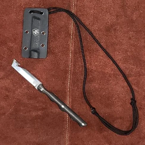 primary-31731 Templar Knife Templar Neck Knife Black Powder D2 Tanto Silver