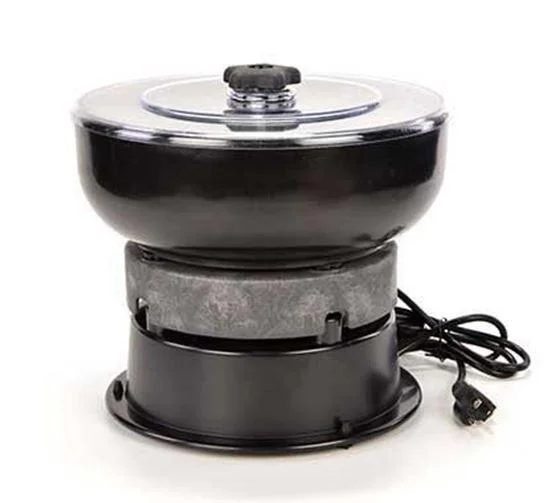 MEC 400 vibratory tumbler, black front view with clear lid, power cord and plug
