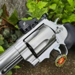 German Precision Optics GPO SPECTRA Pistol Reflex, black sight mounted on silver revolver