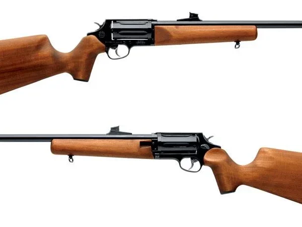 ROSSI CIRCUIT JUDGE shown from both sides with black metal barrel and brown wood stock