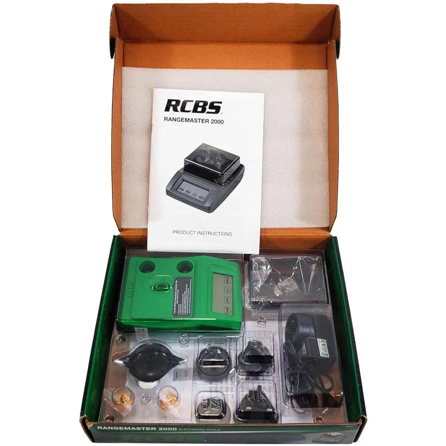 rcbs-rangemaster-2000-electronic-scale-primary RCBS Rangemaster 2000 electronic scale kit in open box with green scale and accessories
