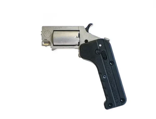 Standard MFG Co LLC Standard Manufacturing Switch-Gun Single Action Folding Revolver .22 WMR 5rd Capacity 0.75" Barrel